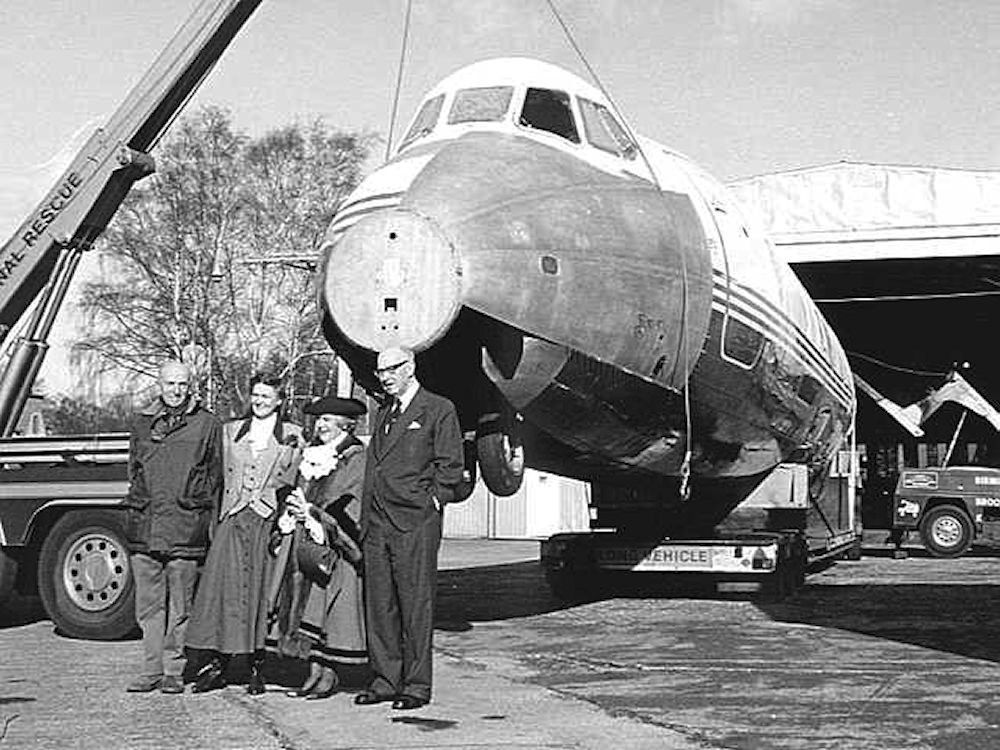 Recovering a Viscount aircraft